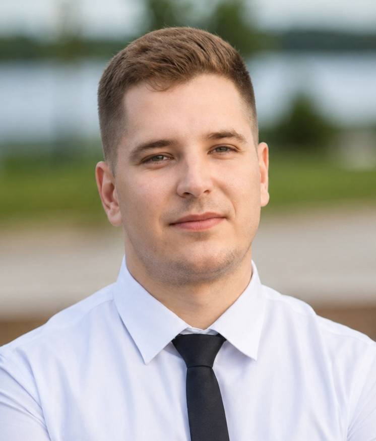 Денис Власов