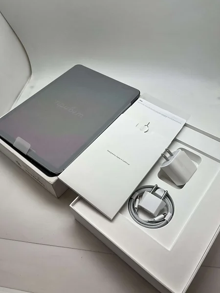 Apple iPad Pro 11 (2022) 256Gb Wi-Fi + Cellular Space Grey (Космический серый) (Global)