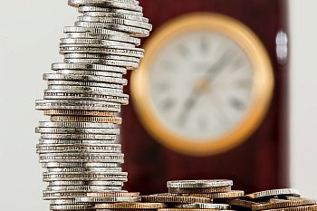 Слишком дорого: Xiaomi, Oppo, Vivo сокращают выпуск смартфонов