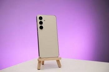 Недорогие смартфоны Samsung начали получать One UI 8.0
