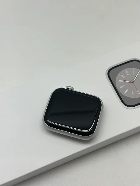 Apple Watch Series 8 GPS 45mm Aluminium Case with Silver/White Sport Band M/L (MP6Q3)