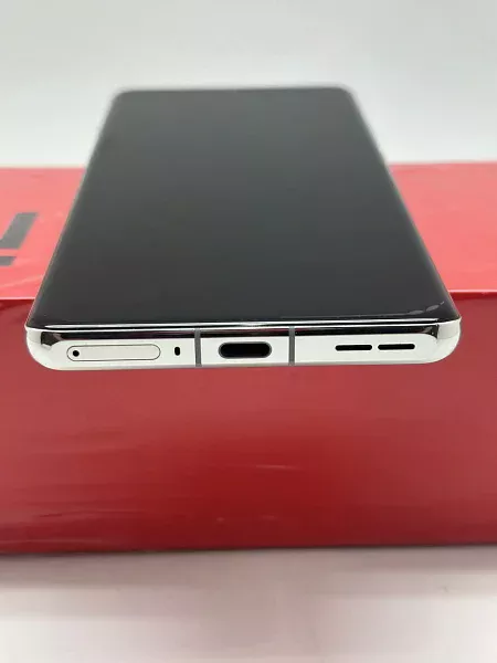 OnePlus 12 24/1Tb White (CN) (Белый) 2Sim