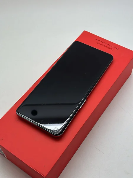 OnePlus 10 Pro 12/256Gb Emerald Green (CN) (Зеленый) 2Sim