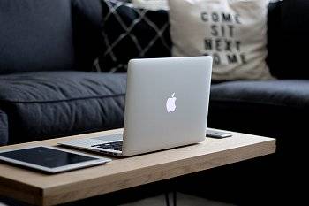 Apple может выпустить сенсорные MacBook (мнение) Apple может выпустить сенсорные MacBook (мнение)