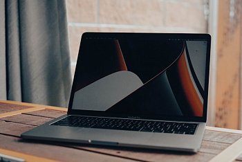 Экраны ноутбуков Apple могут стать сенсорными