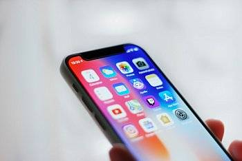 Прогноз: динамический остров у iPhone 17 почти не изменится