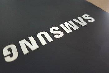 Тройная раскладушка Samsung выйдет уже на днях (прогноз) Тройная раскладушка Samsung выйдет уже на днях (прогноз)