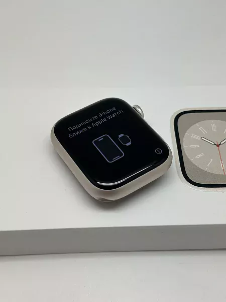 Apple Watch Series 8 GPS 45mm Aluminium Case with Starlight Sport Band M/L (MNUQ3)