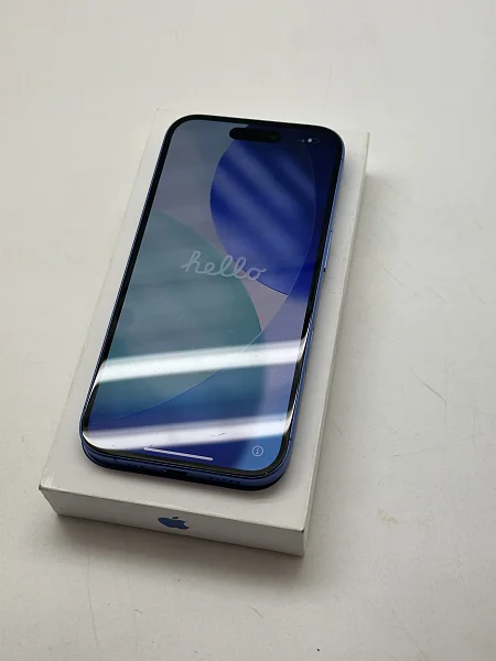 Apple iPhone 16 128ГБ Ultramarine (Синий) Sim+eSim