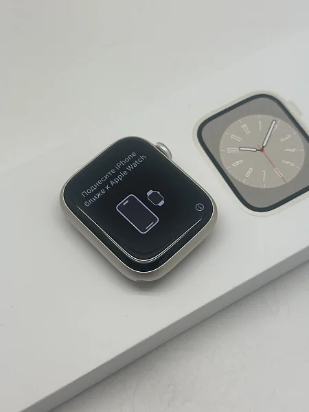 Apple Watch Series 8 GPS 45mm Aluminium Case with Starlight Sport Band M/L (MNUQ3)