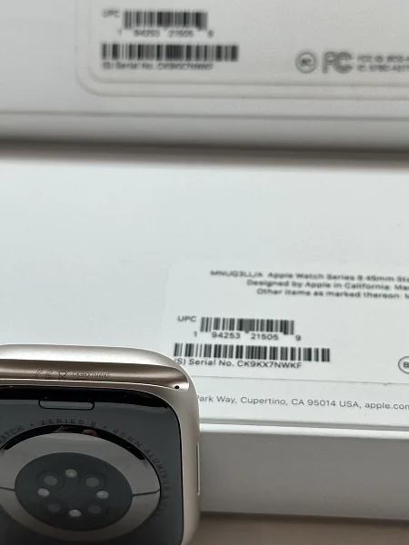 Apple Watch Series 8 GPS 45mm Aluminium Case with Starlight Sport Band M/L (MNUQ3)
