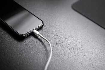 iPhone 17, возможно, будет заряжаться быстрее