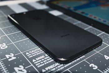 Apple готовит сверхтонкий iPhone