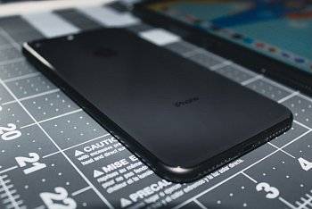 Apple готовит сверхтонкий iPhone