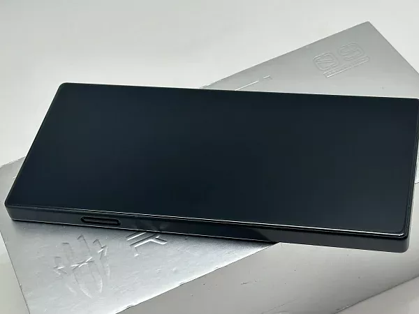 Nubia RedMagic 9 Pro 5G 16/512Gb Transparent Black (Прозрачный черный) (Global) 2Sim