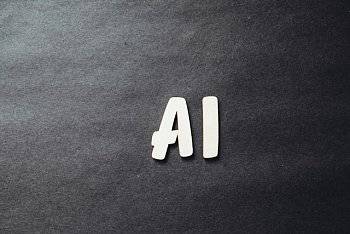 Первый ИИ-ноутбук Xiaomi получит емкий аккумулятор