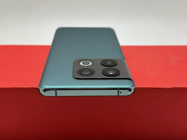 OnePlus 10 Pro 12/256Gb Emerald Green (CN) (Зеленый) 2Sim