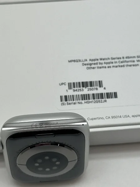 Apple Watch Series 8 GPS 45mm Aluminium Case with Silver/White Sport Band M/L (MP6Q3)